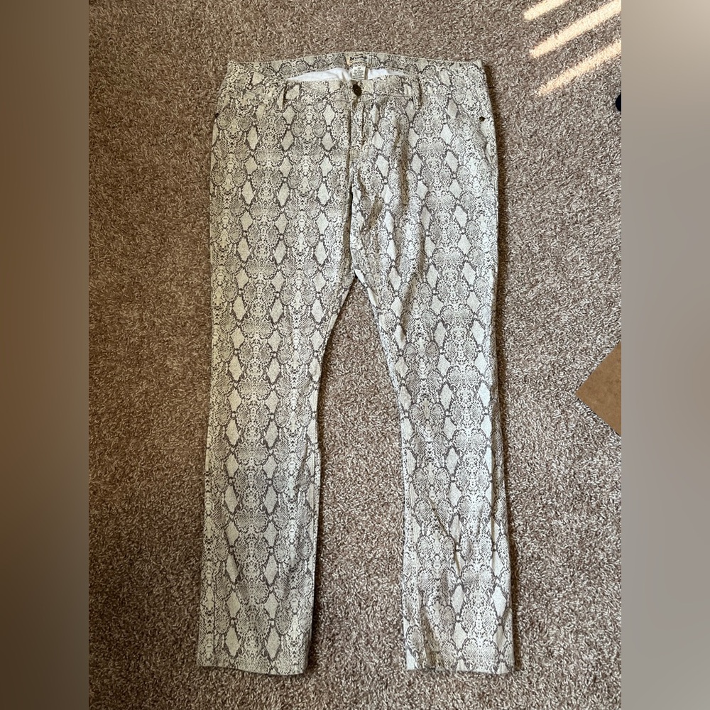Mudd Beige and Brown Snake Print Pants